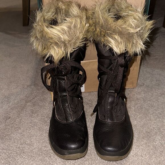 Lands End Rain/Snow Boots! - Picture 4 of 9